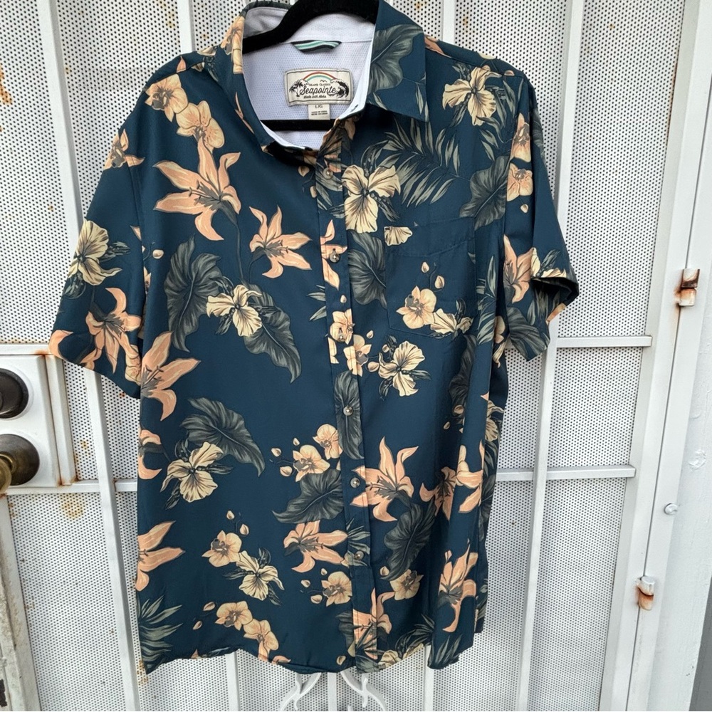 Seapointe Men's L Hawaiian Aloha Button-Up Short Sleeve Shirt polyester